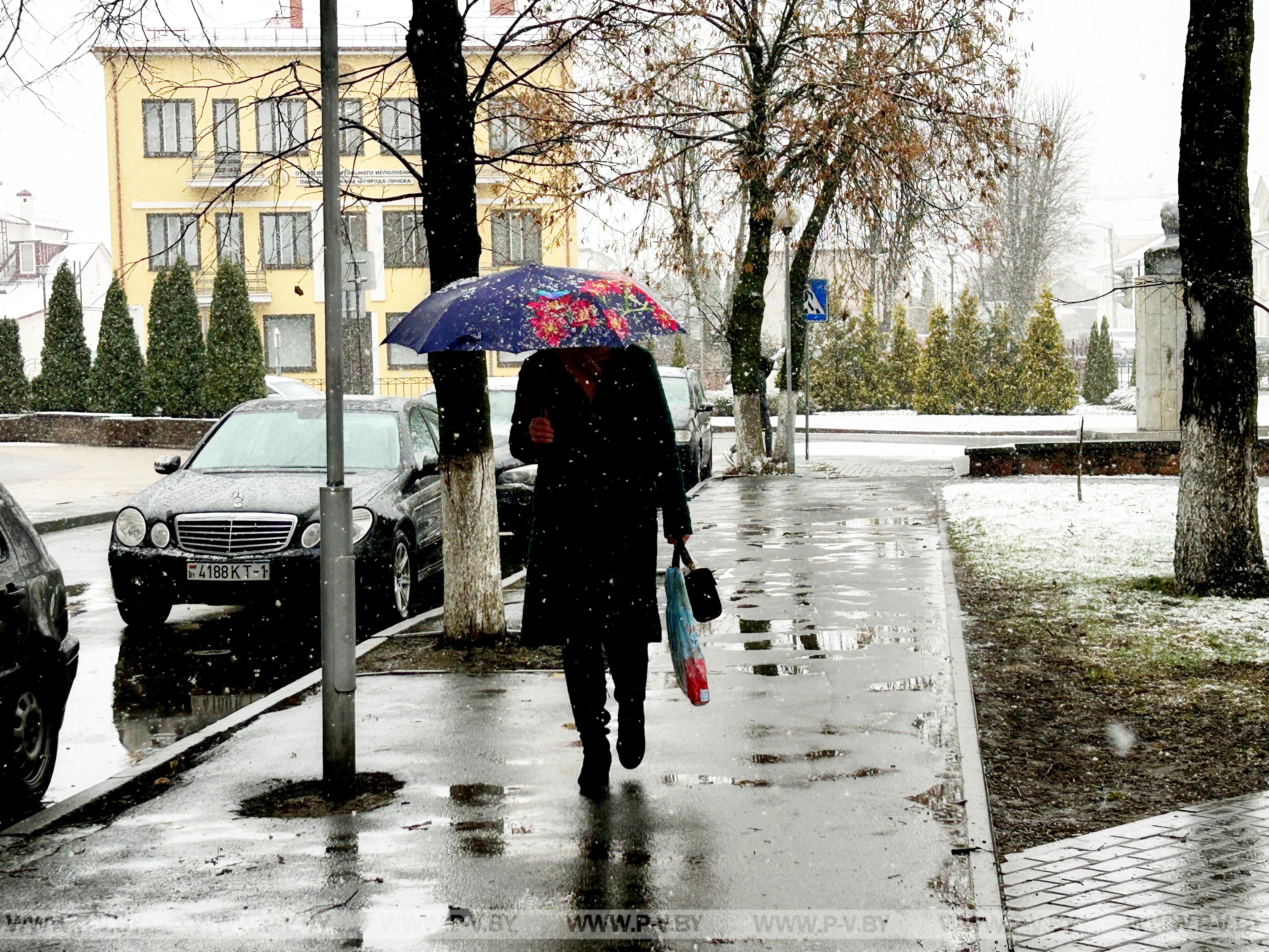 Весна капризничает: в городе над Пиной мокрый снег