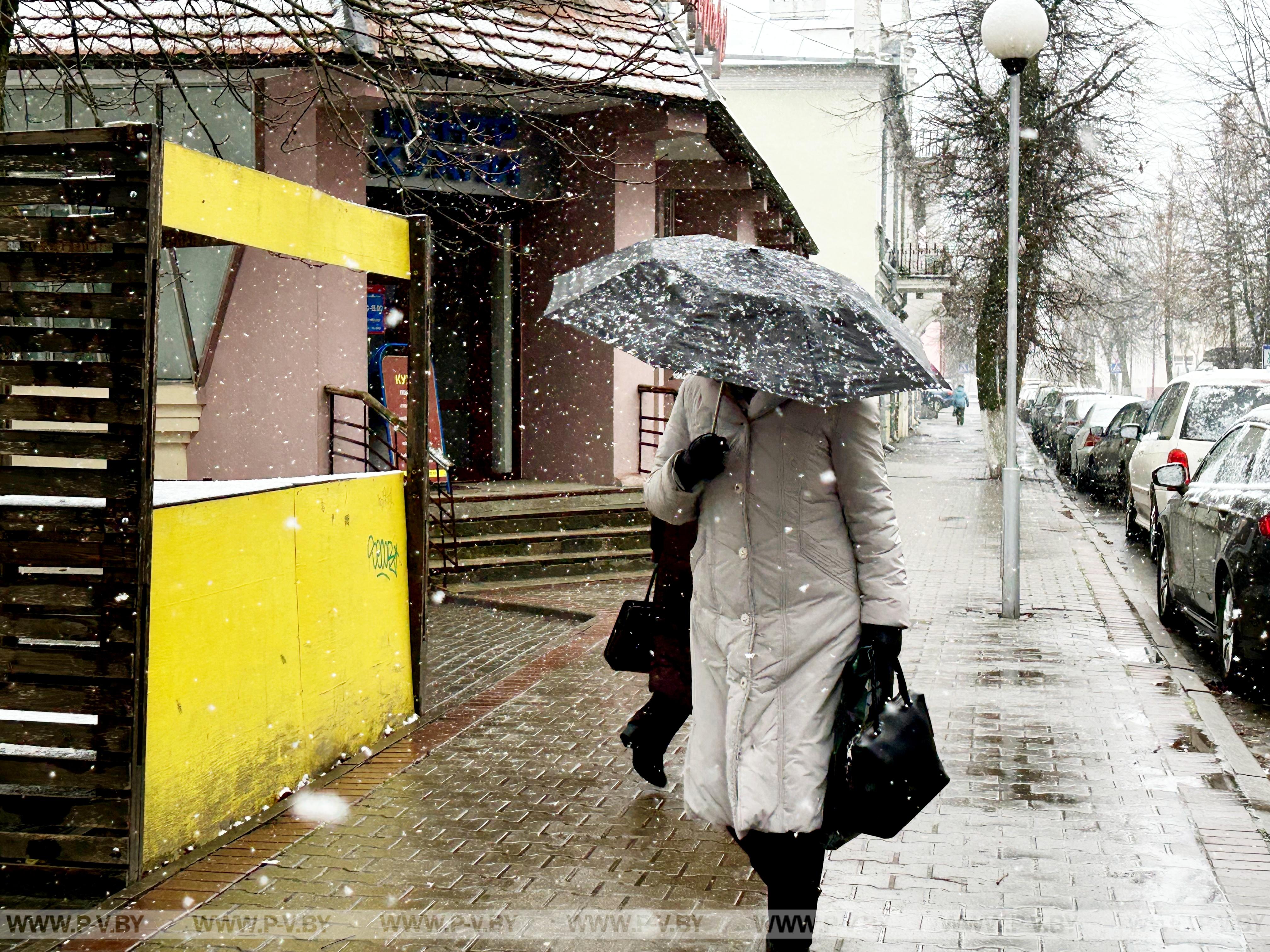 Весна капризничает: в городе над Пиной мокрый снег