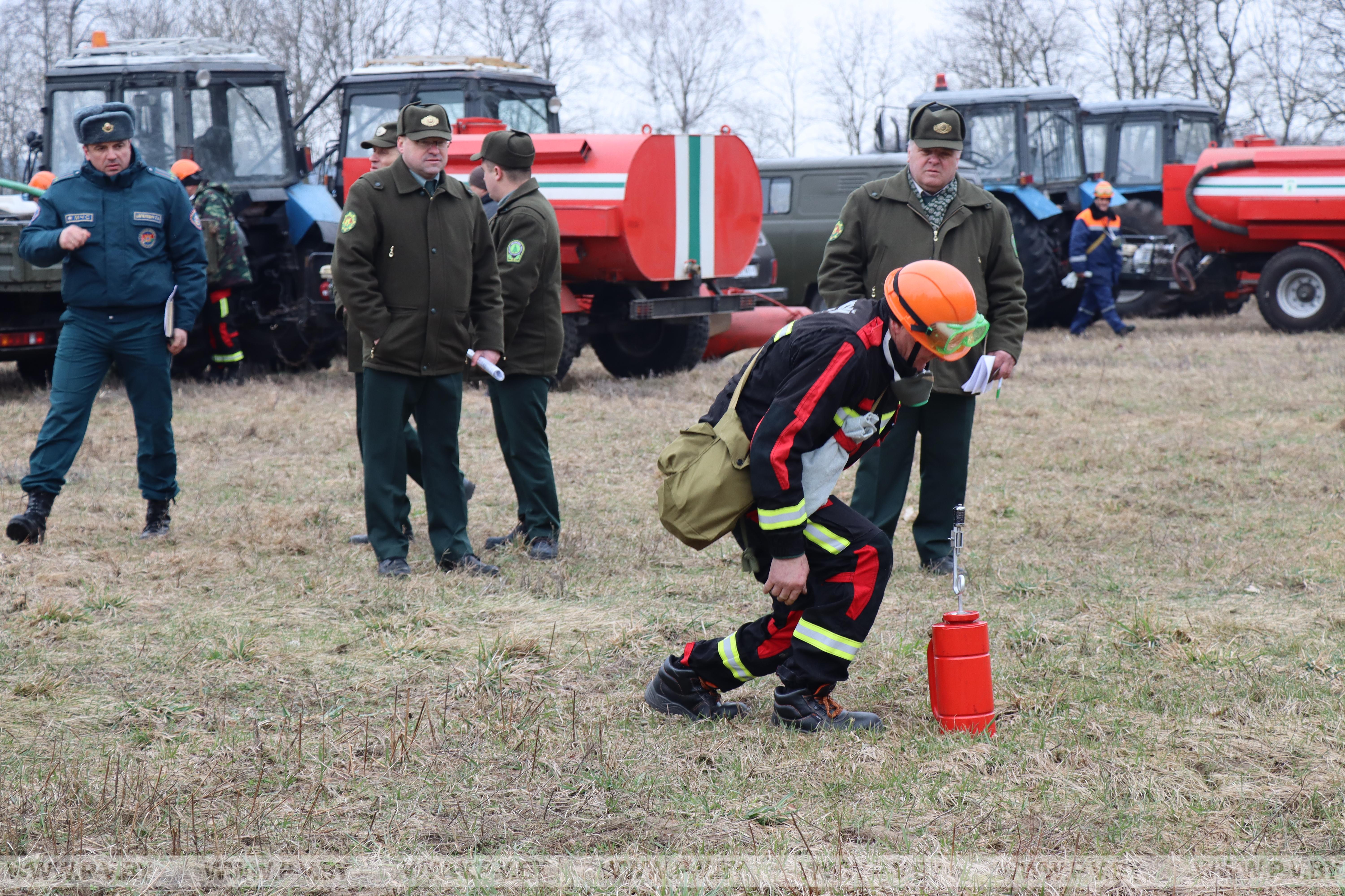 В Пинском лесхозе состоялся ежегодный смотр готовности лесопожарных команд
