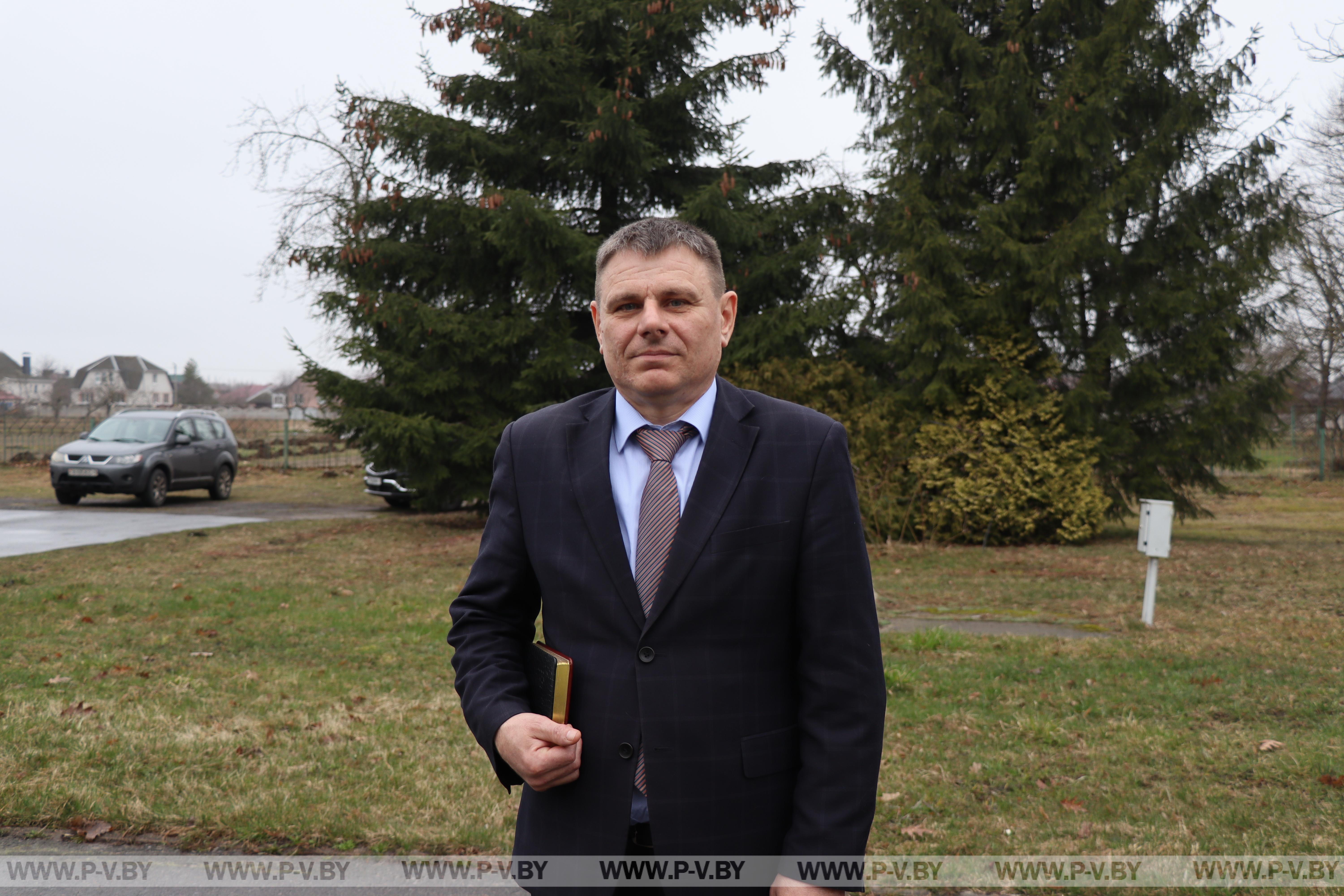 24 марта – День работников бытового обслуживания населения и жилищно-коммунального хозяйства 24 марта – День работников бытового обслуживания населения и жилищно-коммунального хозяйства