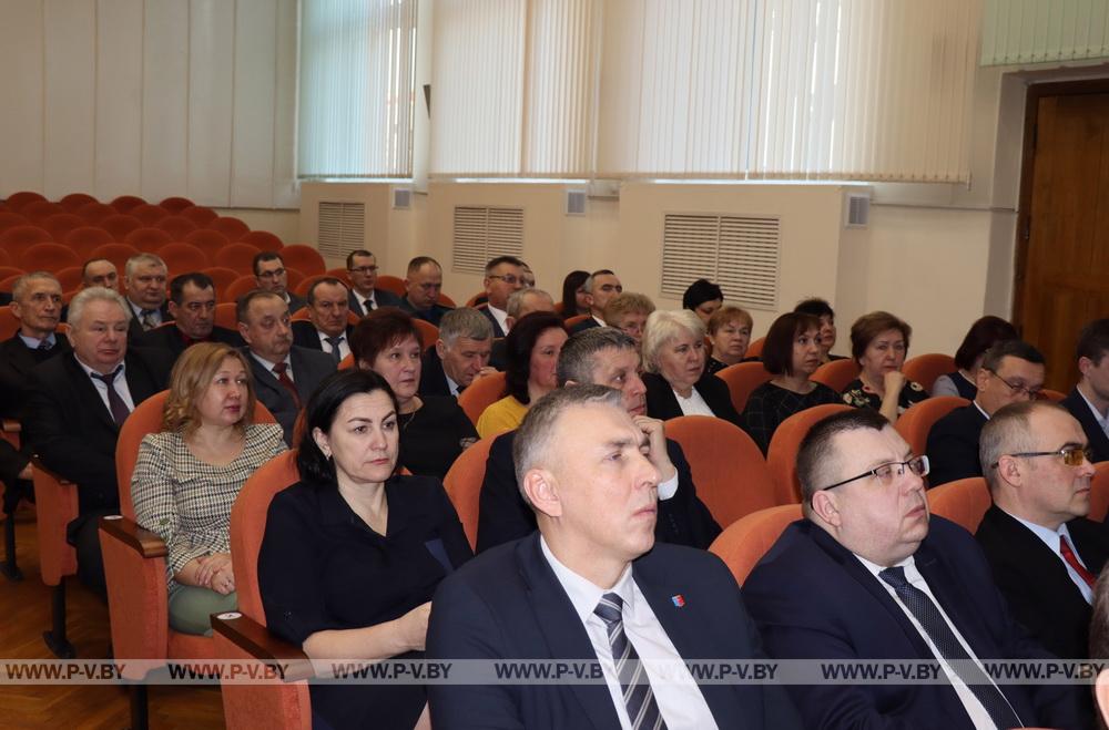 В Пинском райисполкоме обсудили вопросы общественной безопасности и идеологической работы