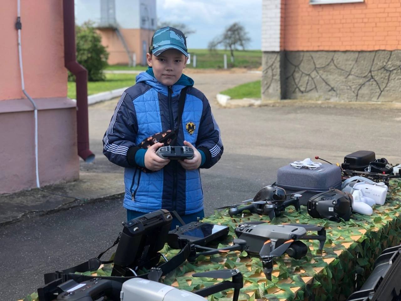 Пограничники приняли участие в Дне открытых дверей в Брестском областном кадетском училище