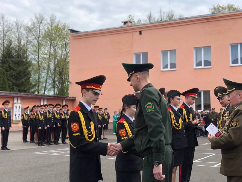 Пограничники приняли участие в Дне открытых дверей в Брестском областном кадетском училище