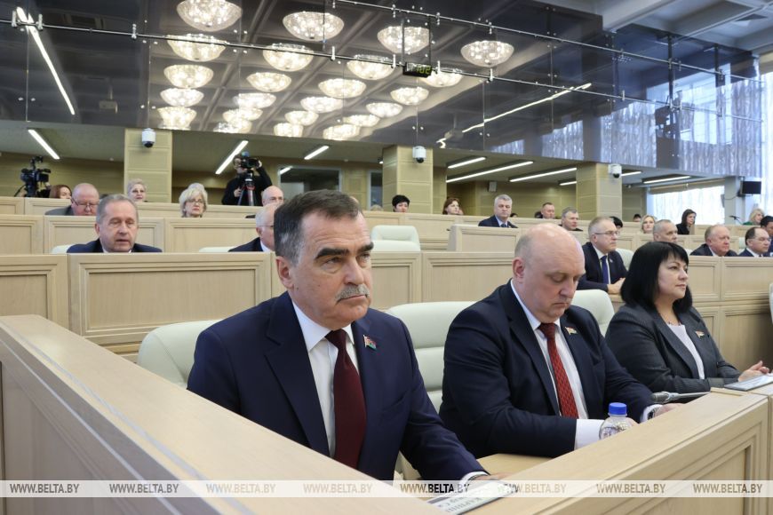 Совет Республики окончательном заседании 11-й сессии утвердил заявление о борьбе с терроризмом