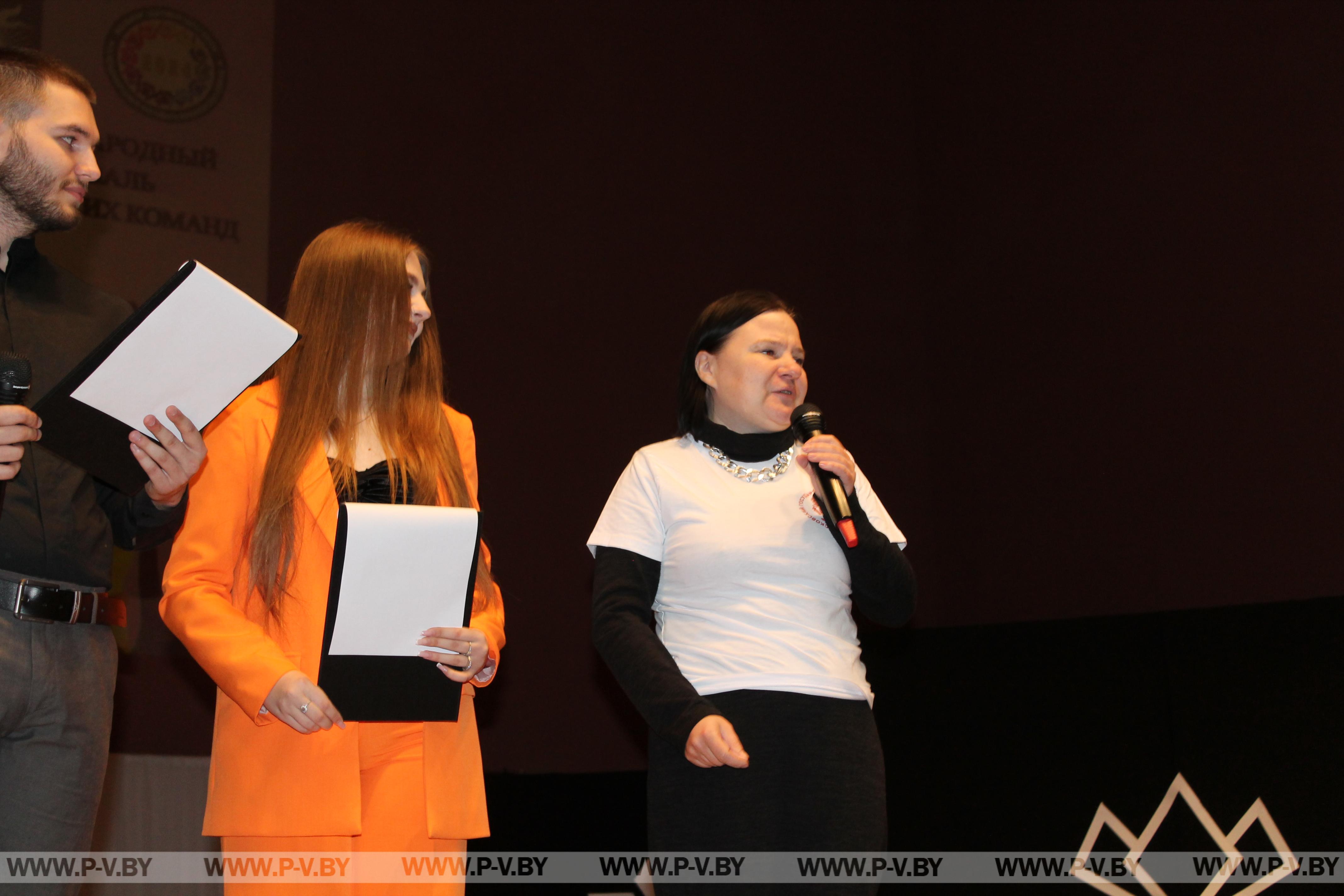 В Пинске стартовал IX Международный фестиваль волонтерских команд «Наш выбор - здоровый образ жизни!»