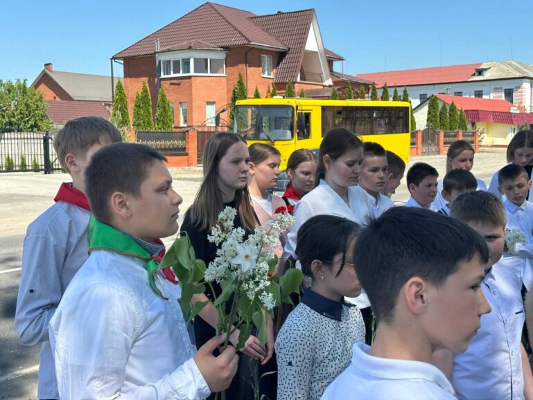 Память о героях: акция «Белая Русь — помнит» в Пинковичской школе