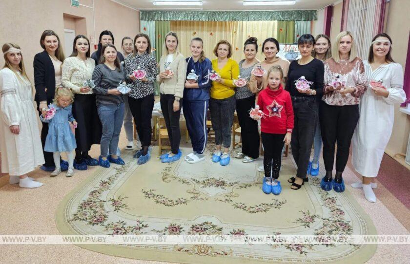 Мастер-класс для мам провели в Пинковичском детском саду