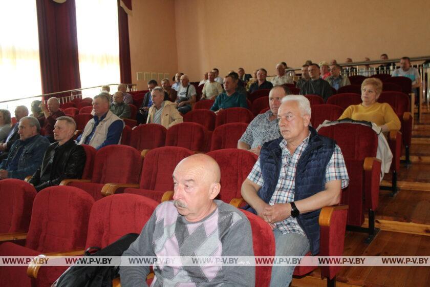 В детской школе искусств пинским воинам-интернационалистам торжественно вручили медали