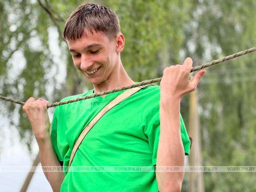 На территории учебной базы Пинского государственного аграрно-технического колледжа имени А.Е. Клещёва «Почапово» состоялась военно-патриотическая игра «Зарница» На территории учебной базы Пинского государственного аграрно-технического колледжа имени А.Е. Клещёва «Почапово» состоялась военно-патриотическая игра «Зарница»