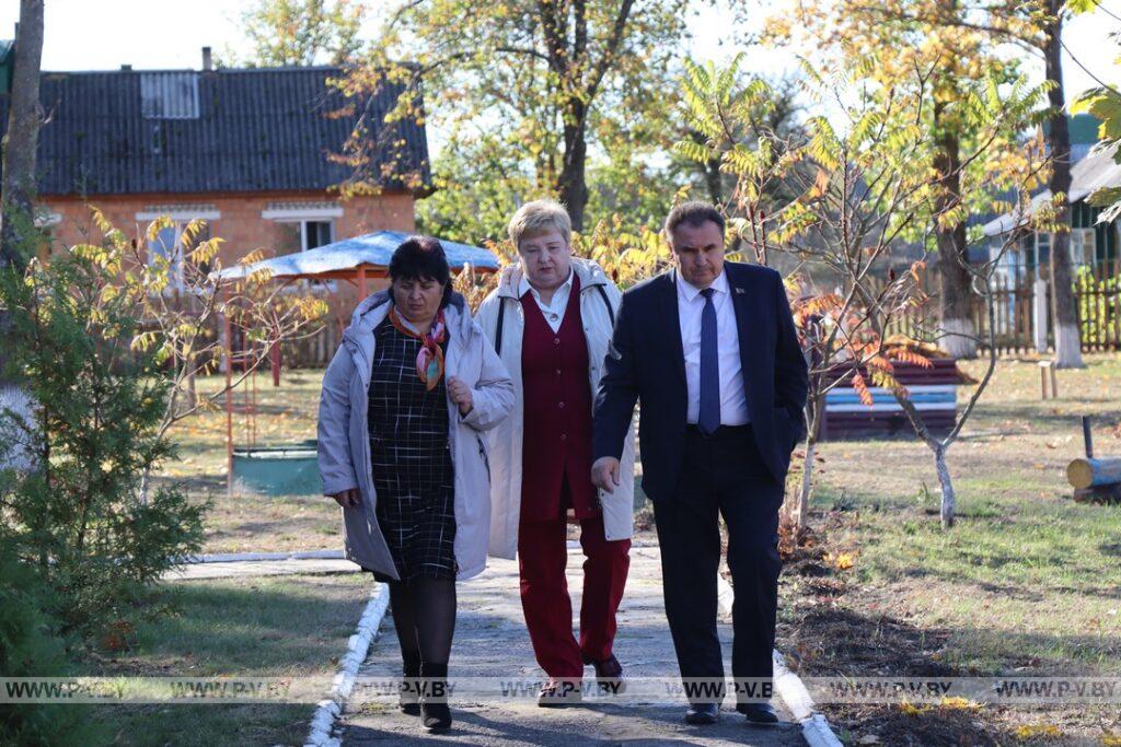 Обсуждали вопросы жителей приграничного Ласицка