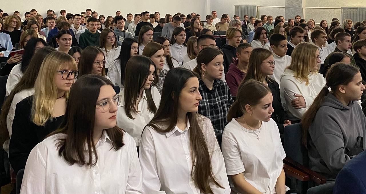 В Пинском государственном аграрном технологическом колледже прошёл открытый урок мужества