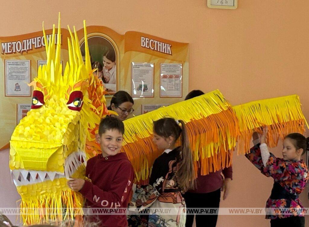 Китайский праздник середины осени в Пинске