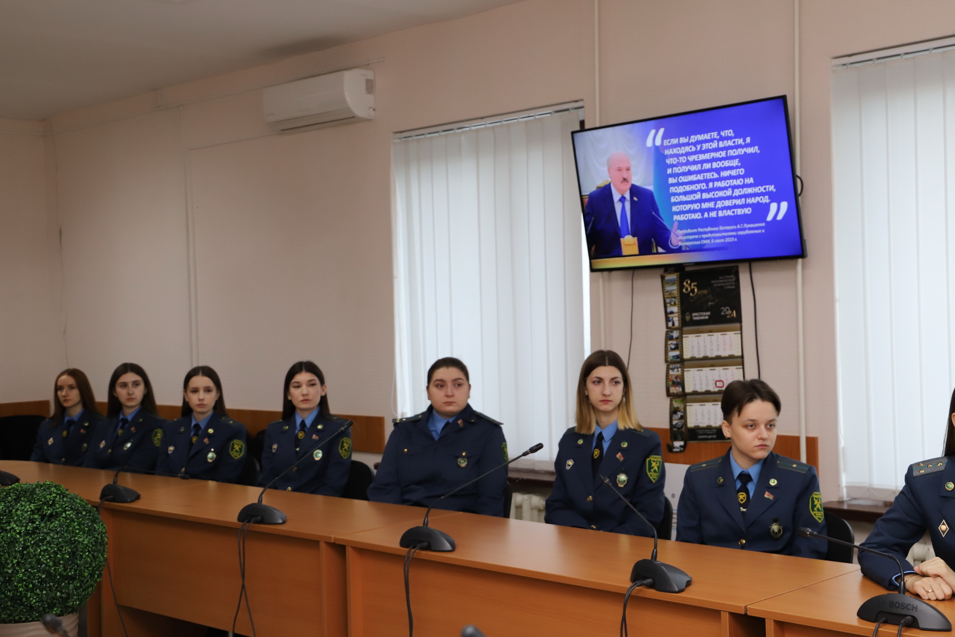 Передача выставке «ПЕРВЫЙ в #1регионе» уникального кадра посещения Президентом белорусско-польского участка границы