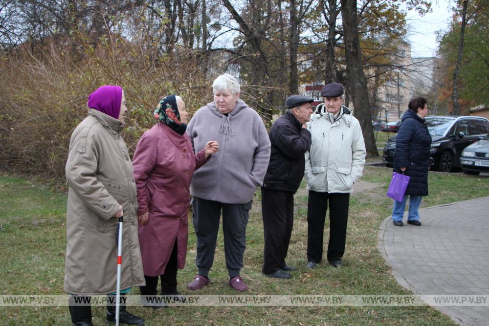 В Пинске ярко открыли новый мурал «Будущее Беларуси в твоих руках»