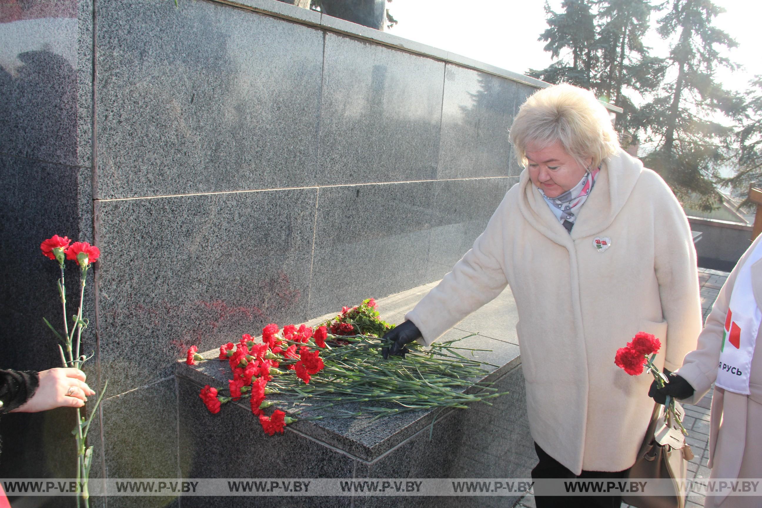 В Пинске отметили 107 годовщину Октябрьской революции