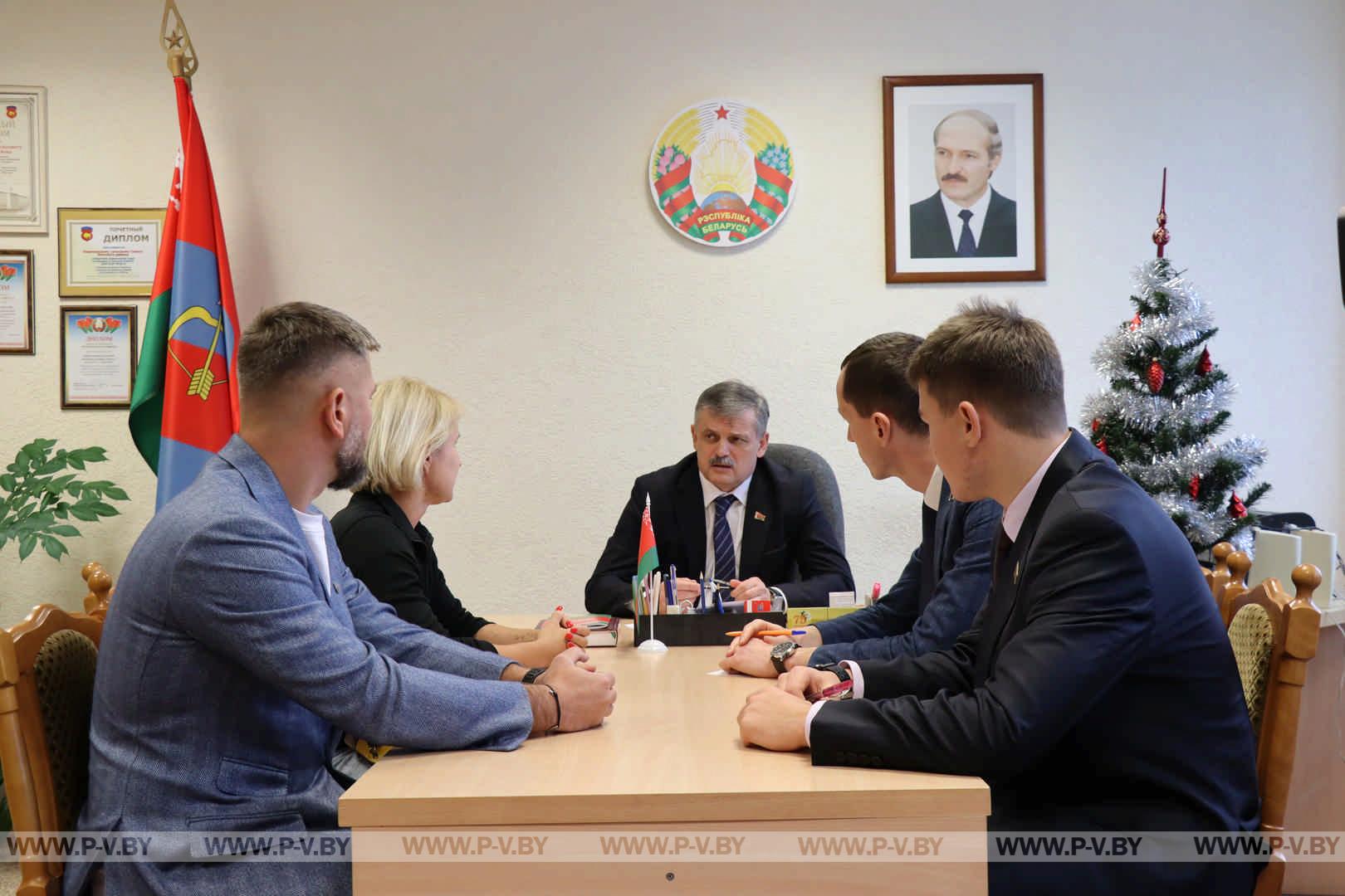 Пинский район посетил Министр спорта и туризма Сергей КОВАЛЬЧУК
