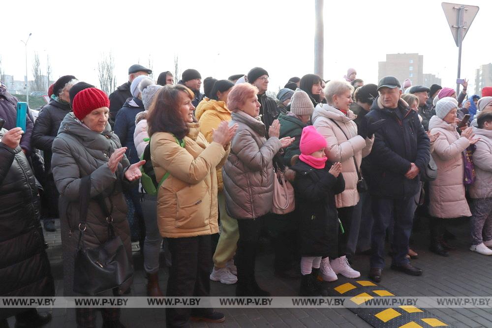 В Пинске сегодня торжественно открыли торгово-развлекательный центр «Пина Парк»