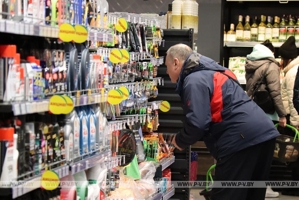 В Пинске сегодня торжественно открыли торгово-развлекательный центр «Пина Парк»