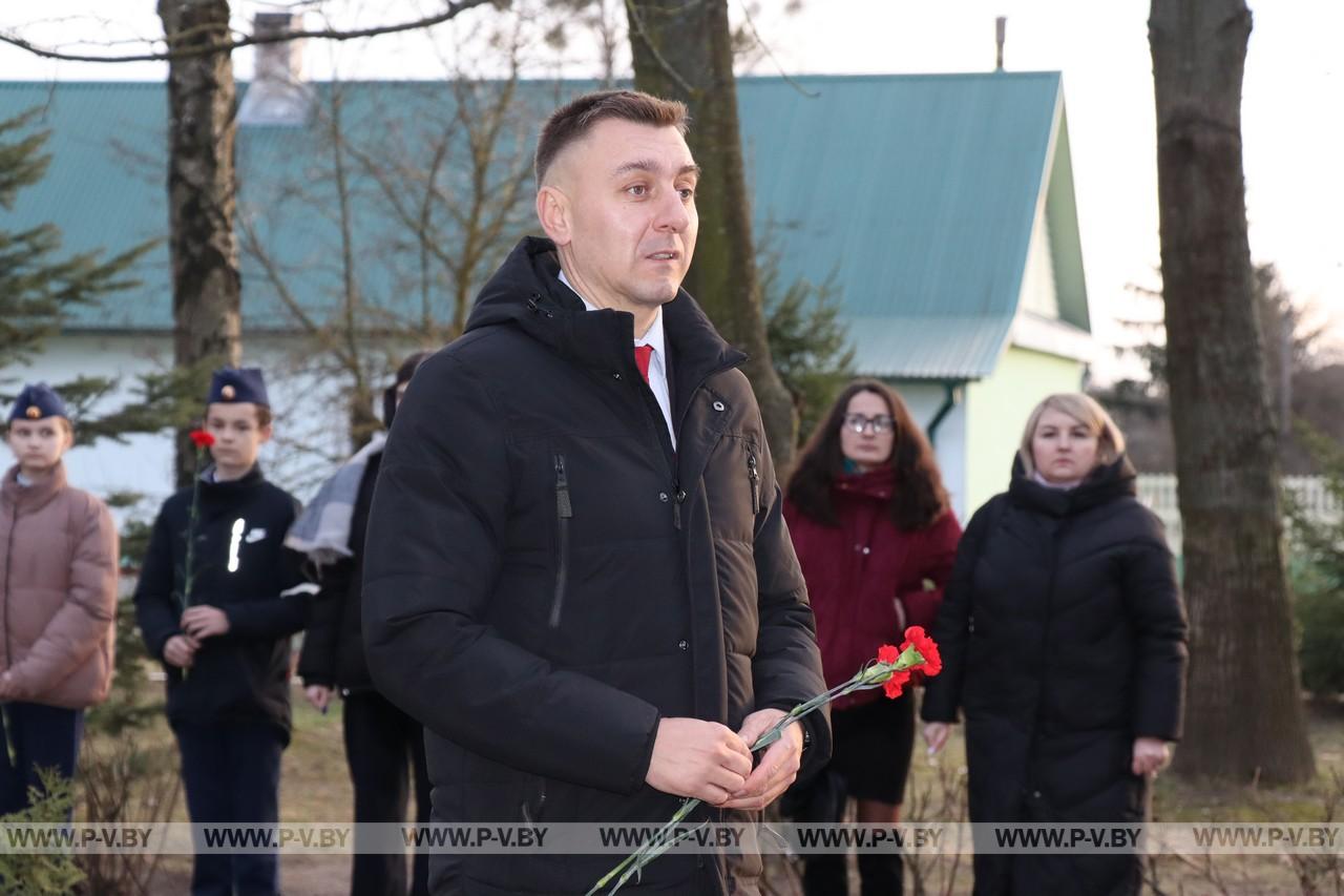 В Пинском районе почтили память трагически погибшего 80 лет назад прокурора Виктора Морозова