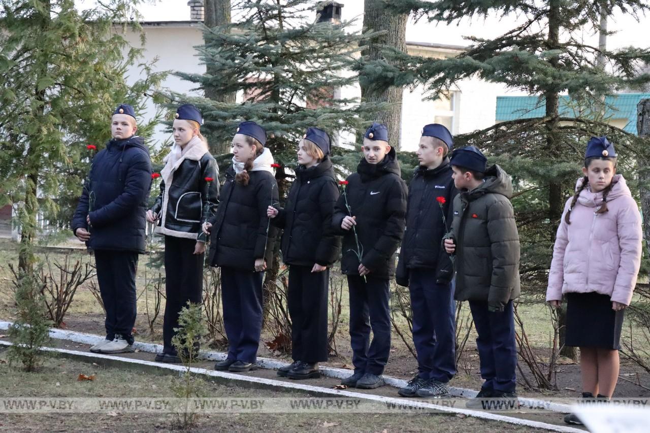 В Пинском районе почтили память трагически погибшего 80 лет назад прокурора Виктора Морозова