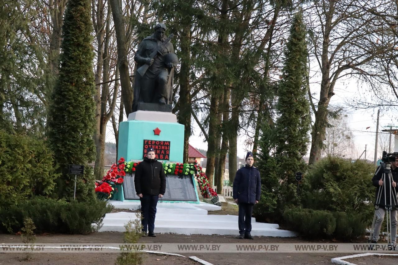 В Пинском районе почтили память трагически погибшего 80 лет назад прокурора Виктора Морозова