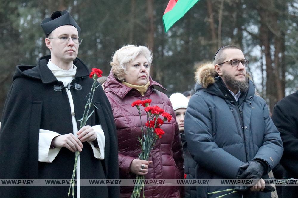 В Пинском районе почтили память жертв геноцида