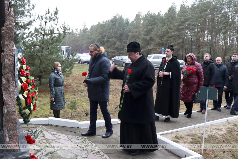 В Пинском районе почтили память жертв геноцида