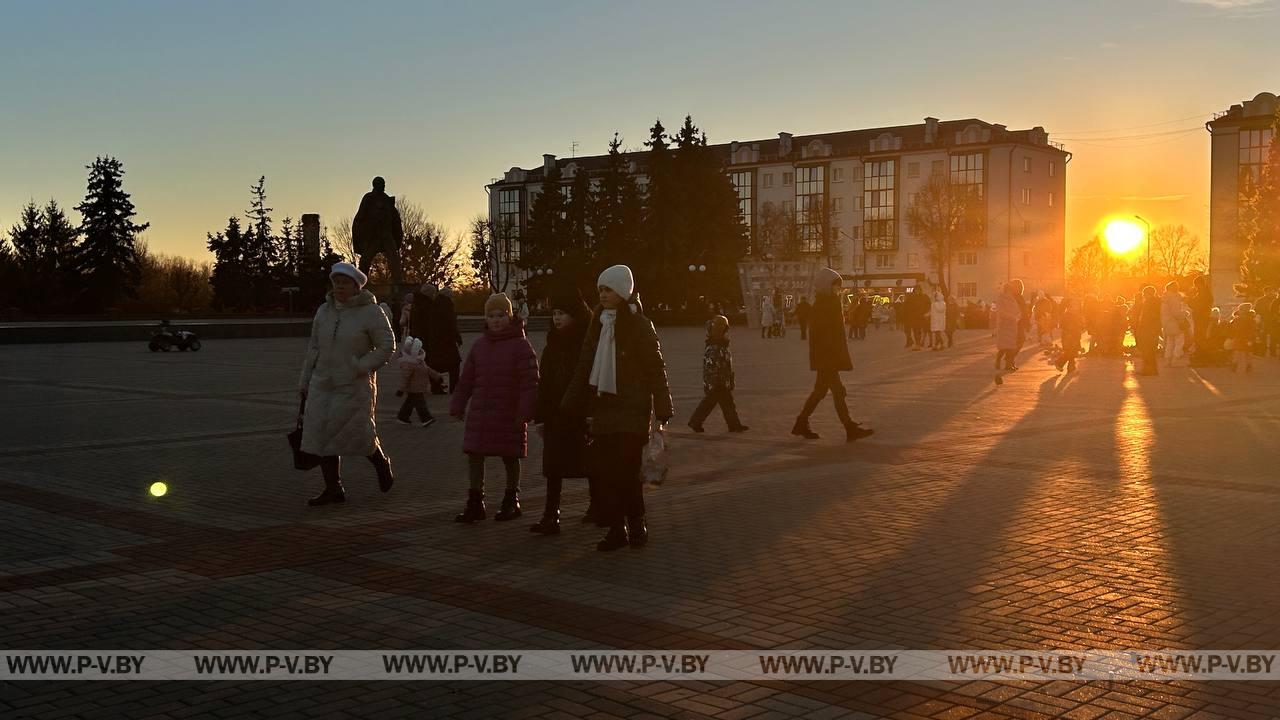 Торжественное открытие новогодней елки в Пинске