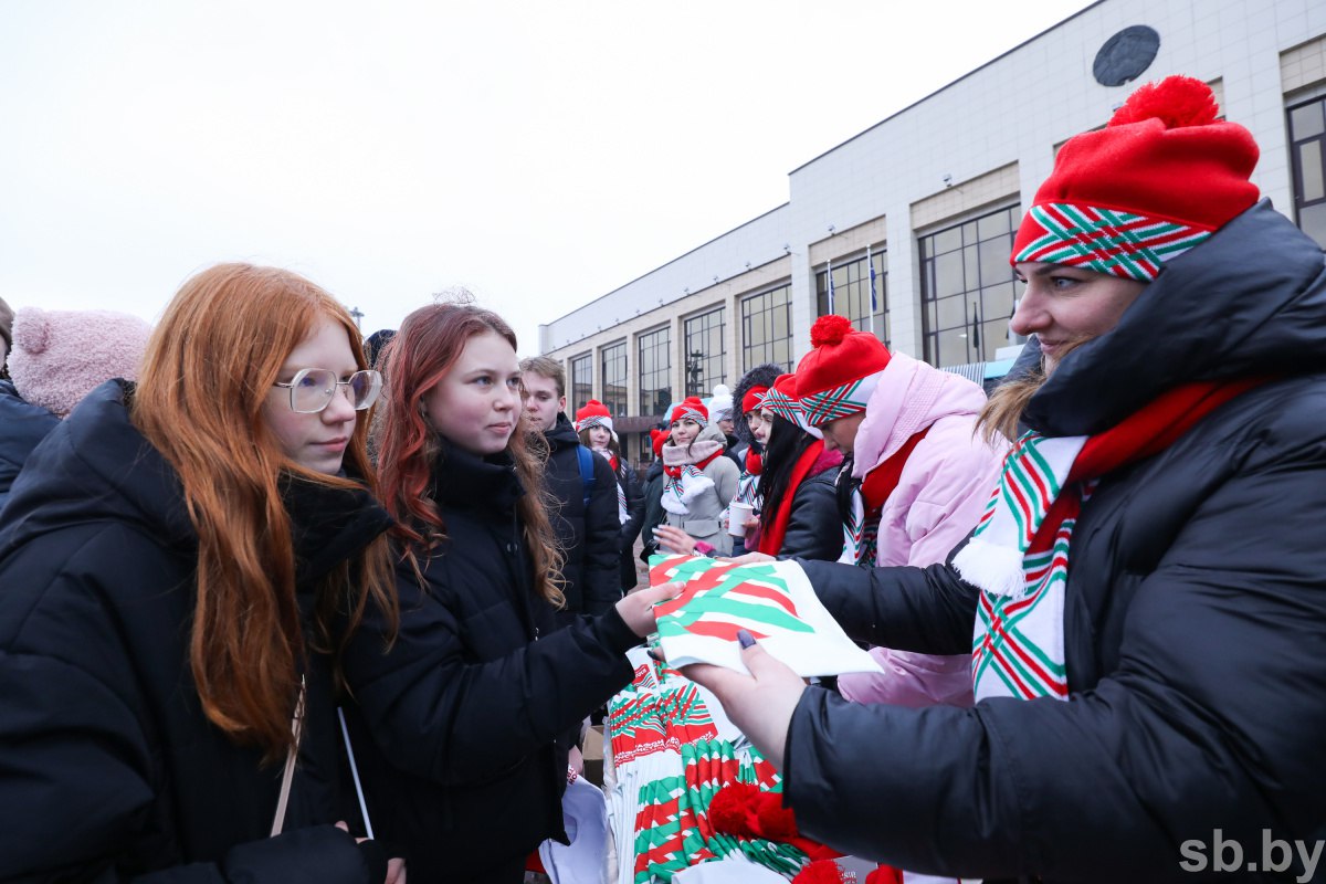 О «Марафоне единства» напомнит шапка с полесской пропиской