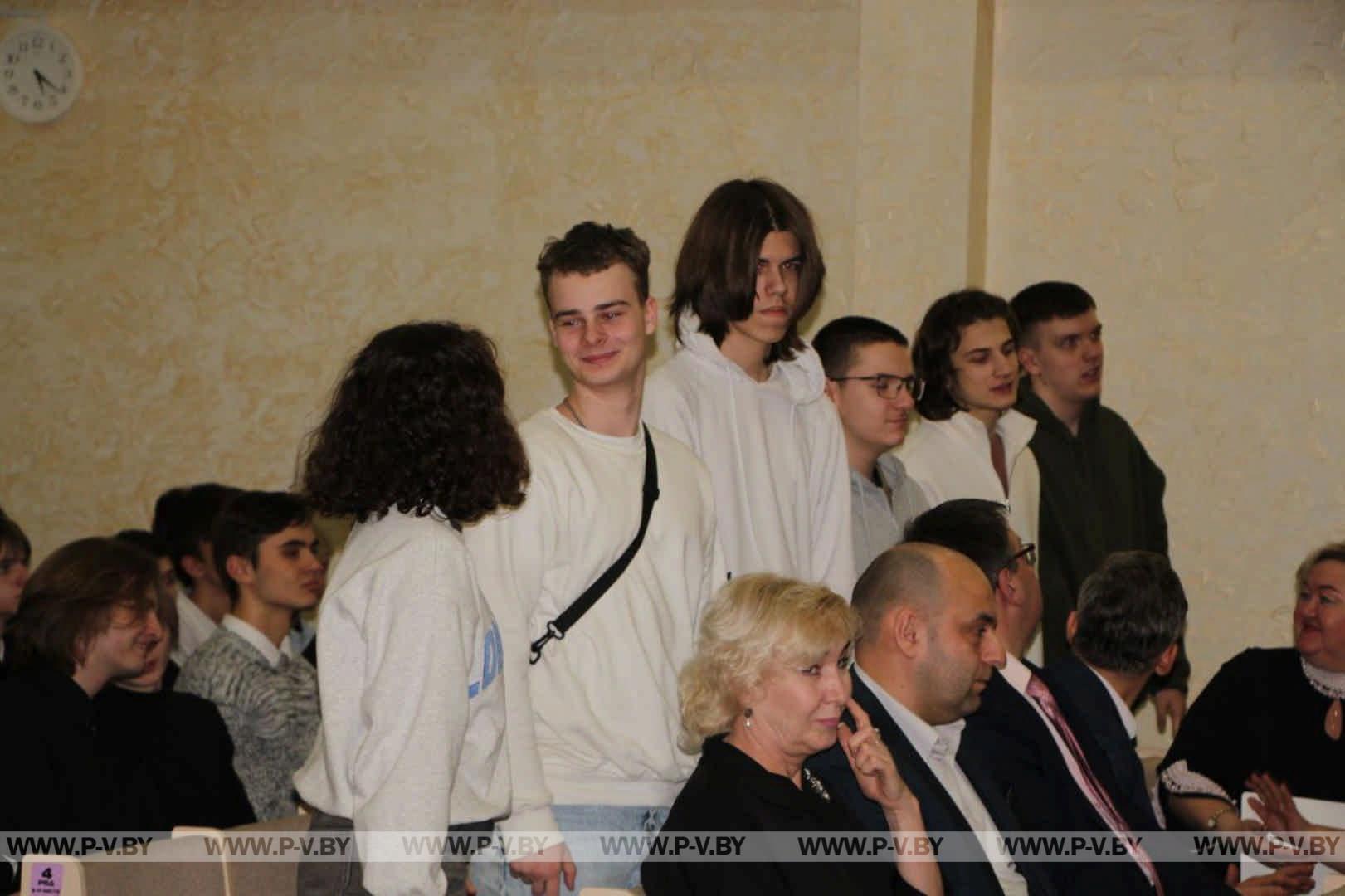 В копилке юных пинчан оказалось 60 дипломов