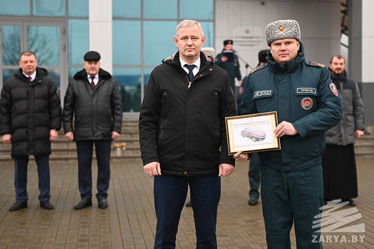 Новые авто для спасателей
