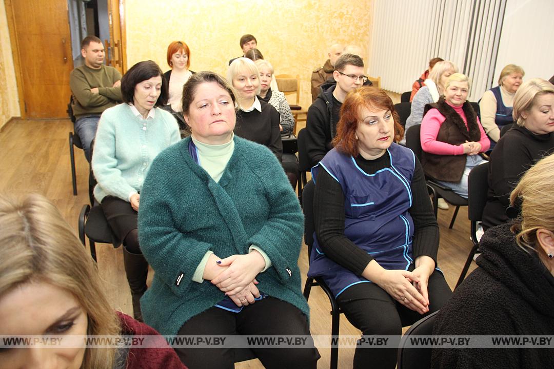 Николай Новак провел встречи с коллективами центра культуры и творчества и городского Дома культуры