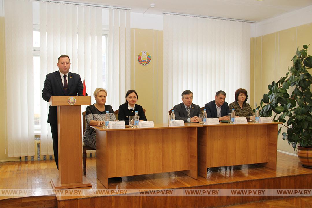 Информационная группа во главе с Николаем Новаком провела встречу с коллективом детской стоматологической поликлиники