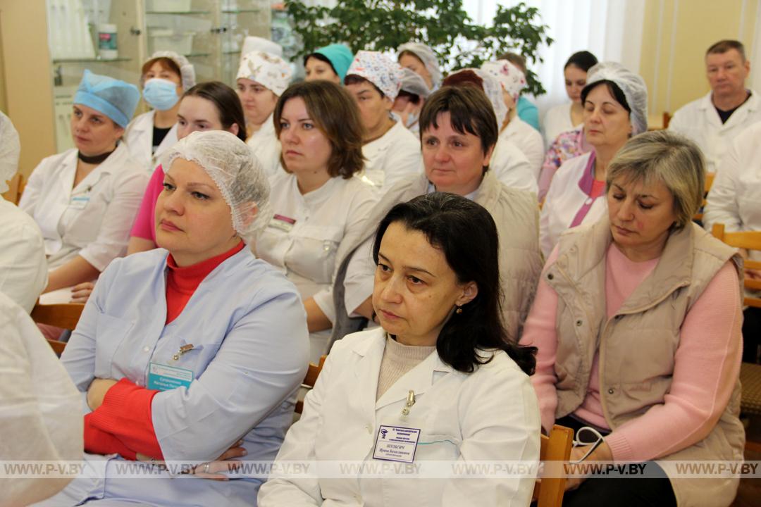 Информационная группа во главе с Николаем Новаком провела встречу с коллективом детской стоматологической поликлиники