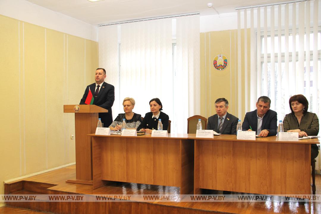 Информационная группа во главе с Николаем Новаком провела встречу с коллективом детской стоматологической поликлиники