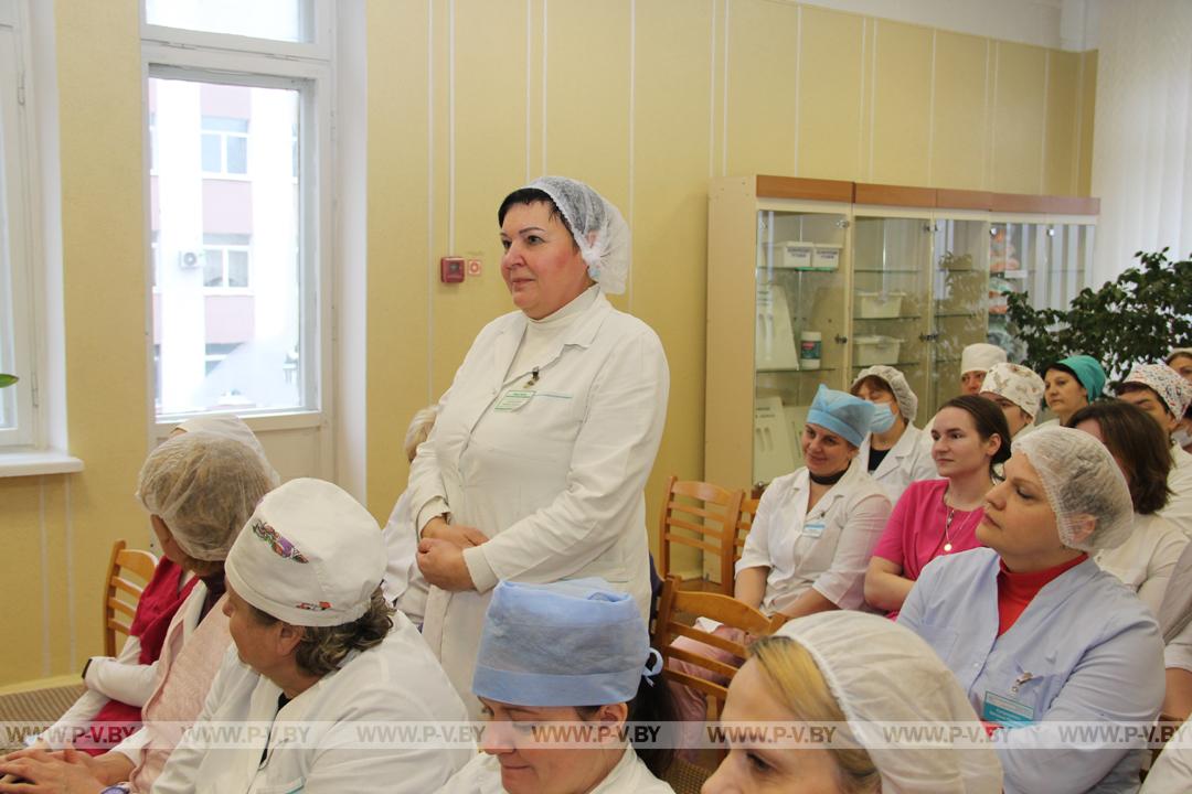 Информационная группа во главе с Николаем Новаком провела встречу с коллективом детской стоматологической поликлиники
