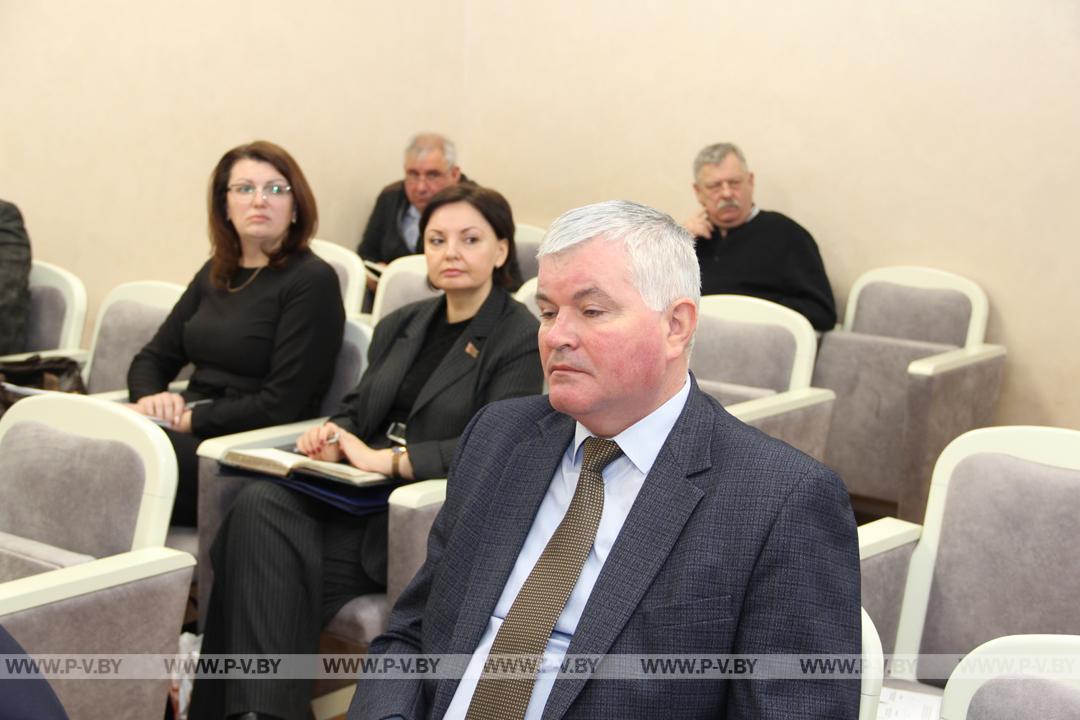 Председатель горисполкома Валерий Ребковец провел рабочее совещание по ведению строительства в Пинске