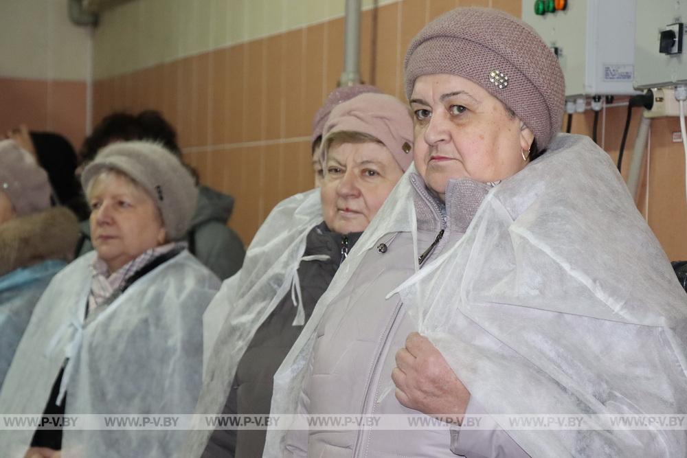 Пинский винзавод в честь 85-летия пригласил своих ветеранов на экскурсию