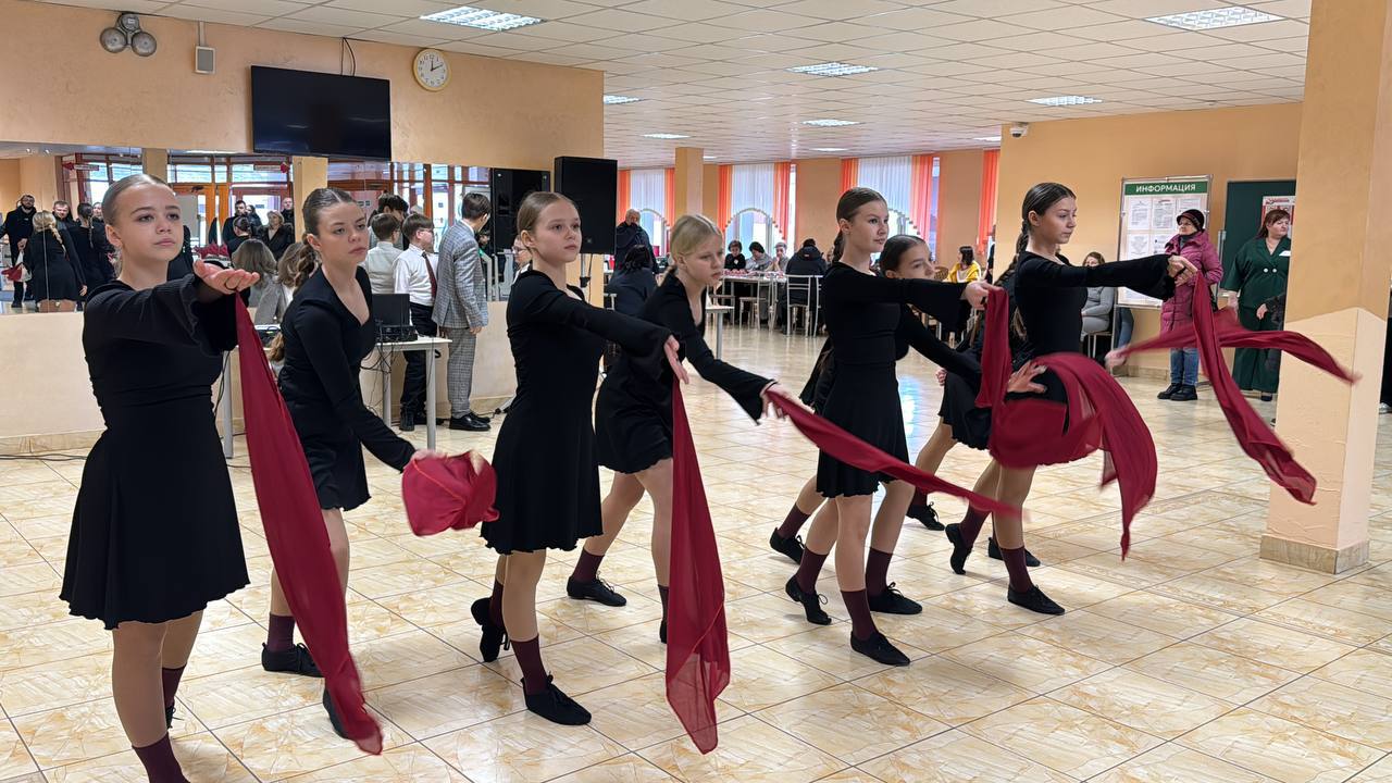 На избирательных участках Пинщины организованы концертные выступления творческих коллективов