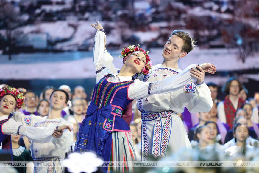 Рождественские тезисы о главном, взгляд в будущее и вода минчанам. Итоги недели Президента