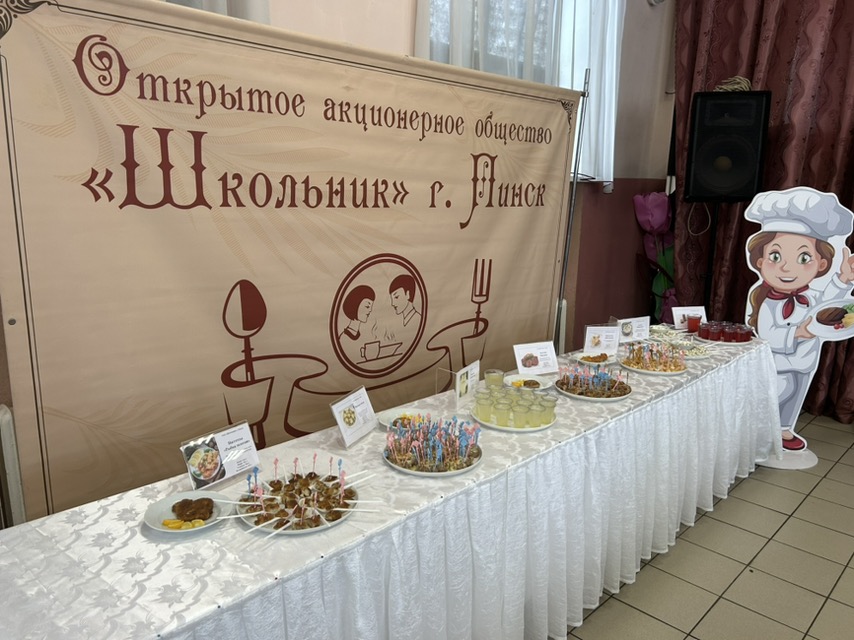 Ребята из средней школы № 12 участвовали в семинаре, дегустировали блюда школьной столовой