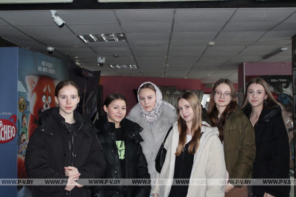 Школьники под впечатлением от просмотра фильма «Птица Феникс Алексея Талая» Школьники под впечатлением от просмотра фильма «Птица Феникс Алексея Талая»