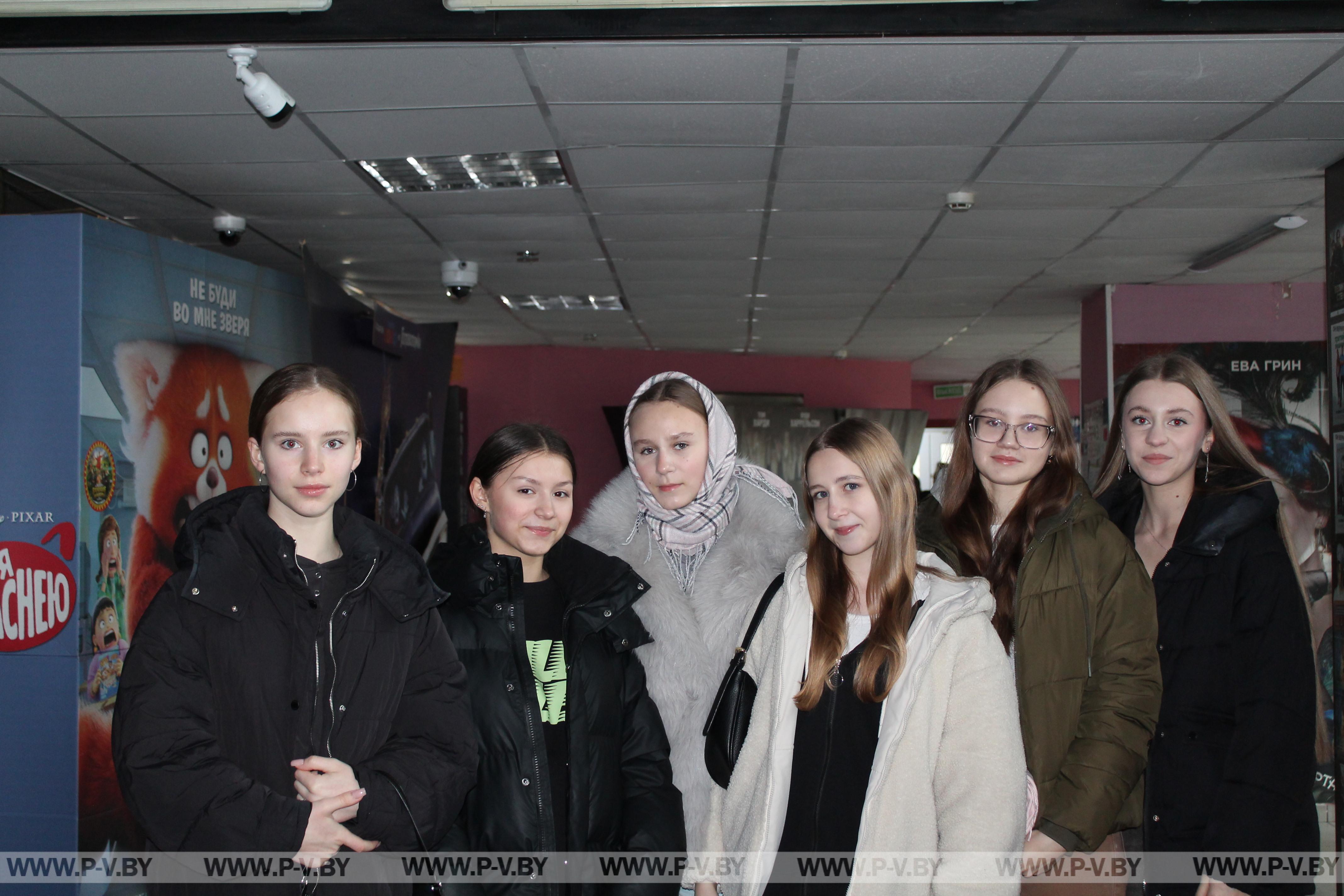 Школьники под впечатлением от просмотра фильма «Птица Феникс Алексея Талая»