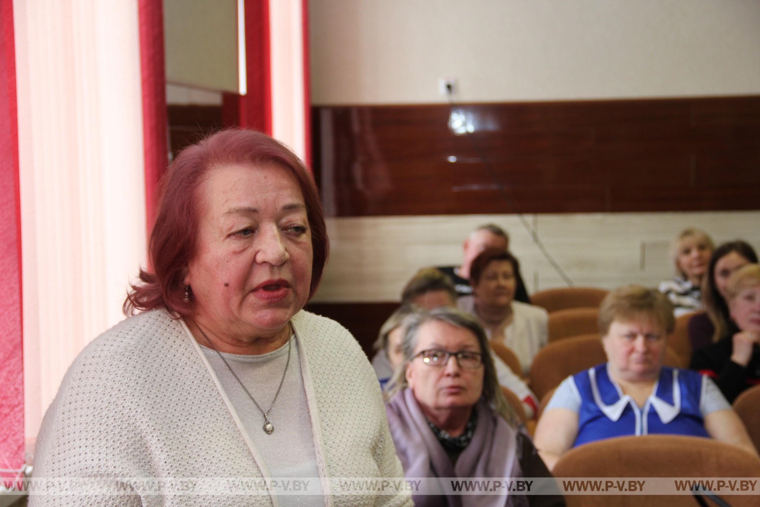 Николай Новак во главе информационной группы провел встречу с педагогическим коллективом средней школы № 6
