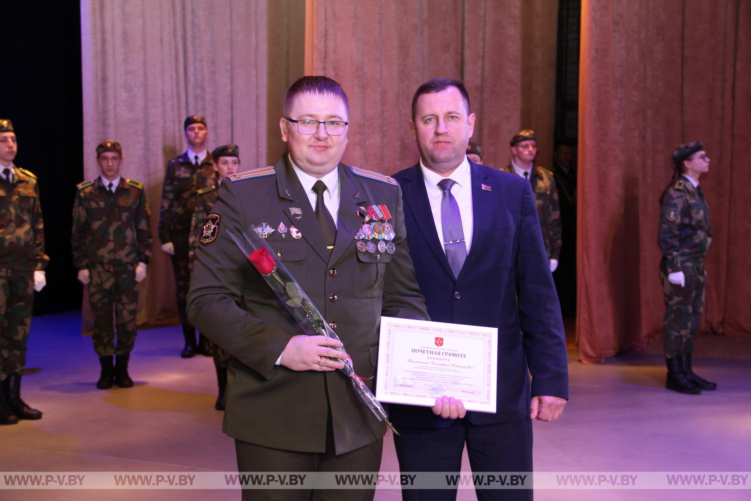 В городском Доме культуры состоялось торжественное мероприятие, посвященное Дню защитников Отечества