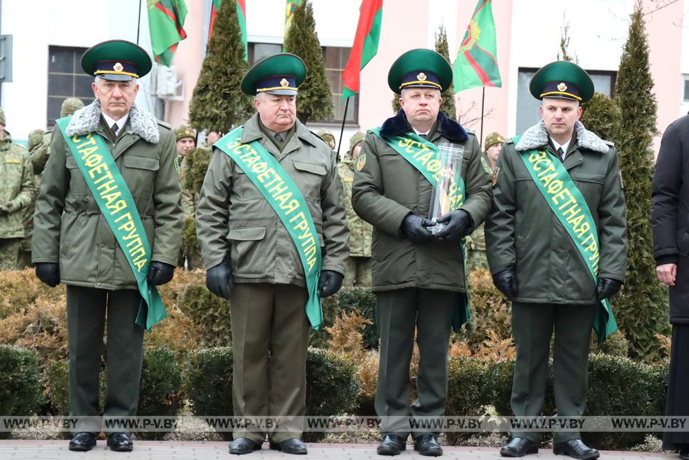 Пинские пограничники приняли международную Эстафету Победы