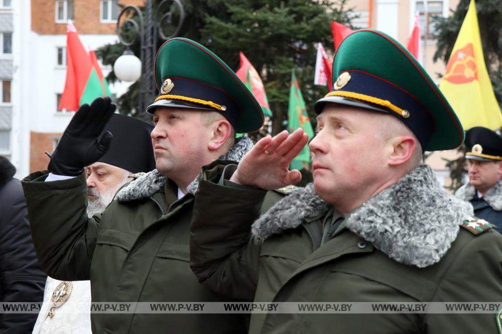 Пинские пограничники приняли международную Эстафету Победы