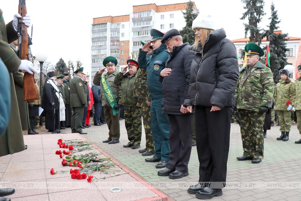 Пинские пограничники приняли международную Эстафету Победы