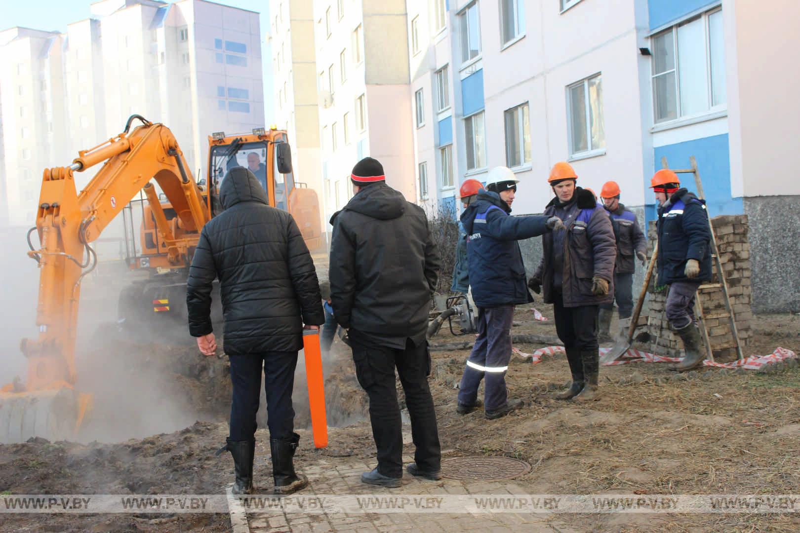 Прорыв участка тепловых сетей в районе улицы Солнечной