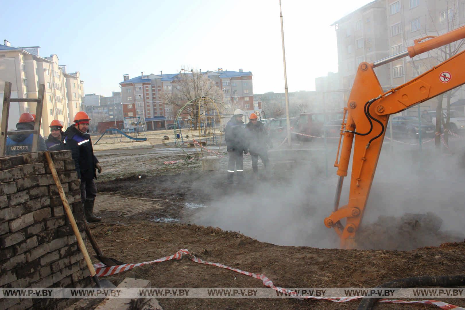 Прорыв участка тепловых сетей в районе улицы Солнечной